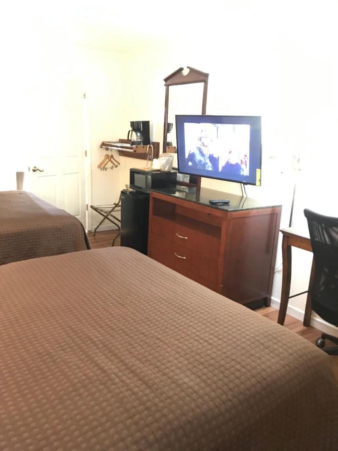 Carry On Inn & Suites LaFayette 外观 照片