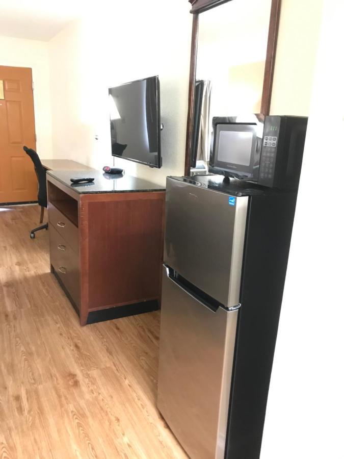 Carry On Inn & Suites LaFayette 外观 照片