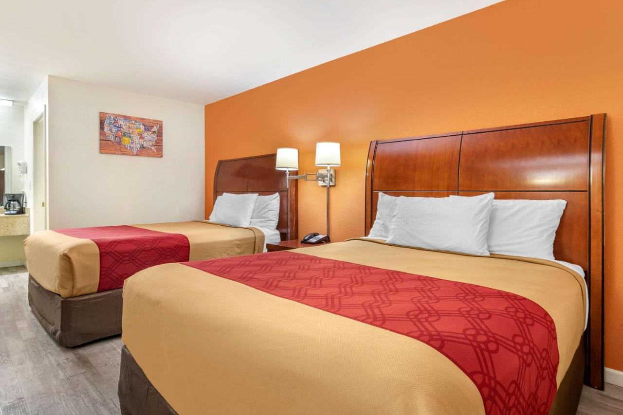 Carry On Inn & Suites LaFayette 外观 照片