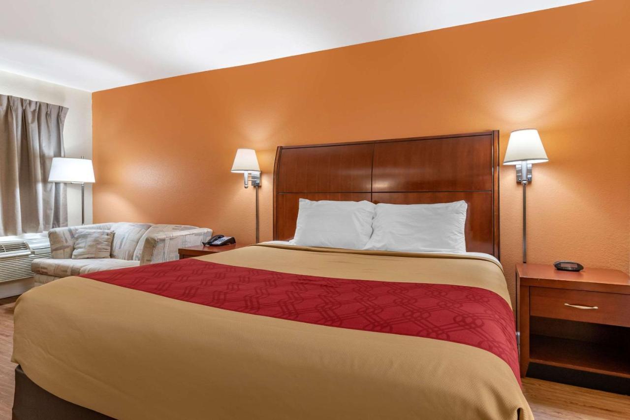 Carry On Inn & Suites LaFayette 外观 照片